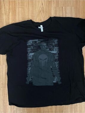Marvel Black Short Sleeve Tee with Gray Punisher Skull Graphic